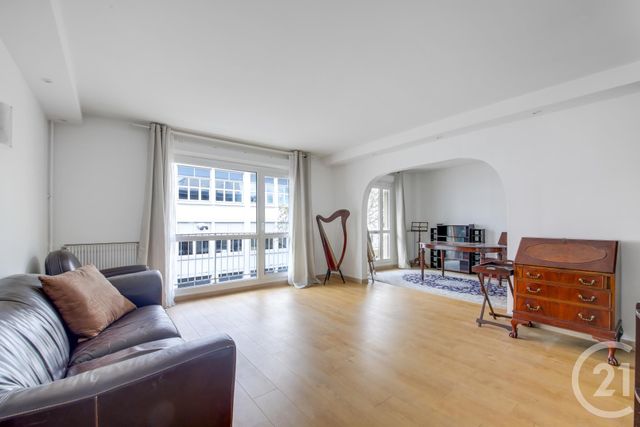 Appartement F5 à vendre - 5 pièces - 100.84 m2 - MONTROUGE - 92 - ILE-DE-FRANCE - Century 21 Côté Mairie