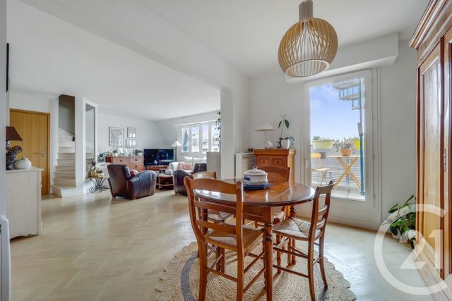 Appartement F3 à vendre - 4 pièces - 83.02 m2 - MONTROUGE - 92 - ILE-DE-FRANCE - Century 21 Côté Mairie