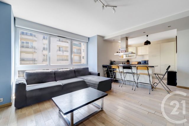 Appartement F3 à vendre - 3 pièces - 69.06 m2 - MONTROUGE - 92 - ILE-DE-FRANCE - Century 21 Côté Mairie