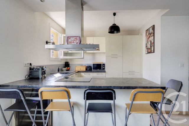 Appartement F3 à vendre - 3 pièces - 69.06 m2 - MONTROUGE - 92 - ILE-DE-FRANCE - Century 21 Côté Mairie