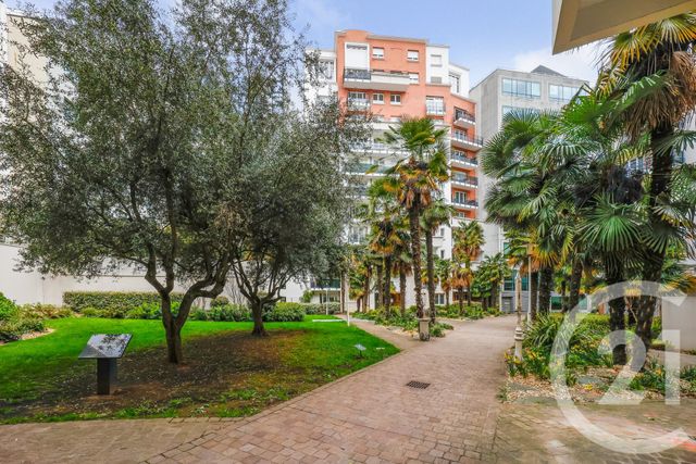 Appartement F4 à vendre - 4 pièces - 88.0 m2 - MONTROUGE - 92 - ILE-DE-FRANCE - Century 21 Côté Mairie