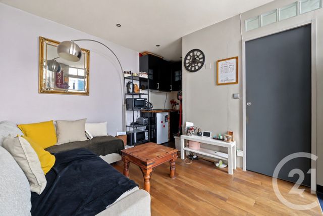 Appartement F2 à vendre - 2 pièces - 28.07 m2 - MONTROUGE - 92 - ILE-DE-FRANCE - Century 21 Côté Mairie