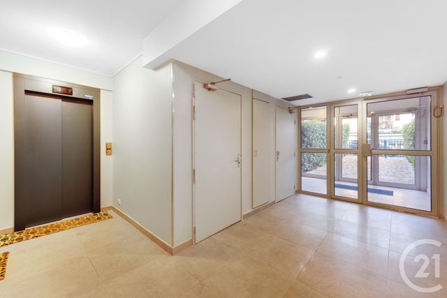 Appartement F4 à vendre - 4 pièces - 98.42 m2 - MONTROUGE - 92 - ILE-DE-FRANCE - Century 21 Côté Mairie