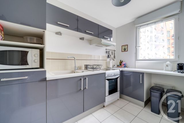 Appartement F2 à vendre - 2 pièces - 44.94 m2 - MONTROUGE - 92 - ILE-DE-FRANCE - Century 21 Côté Mairie