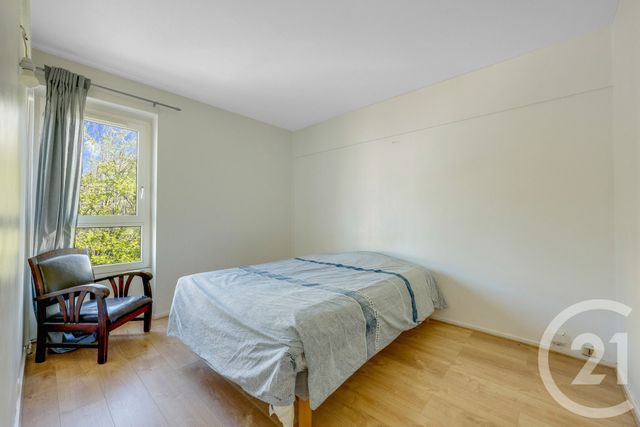 Afficher la photo en grand Appartement F3 à vendre - 3 pièces - 55.28 m2 - BAGNEUX - 92 - ILE-DE-FRANCE - Century 21 Côté Mairie