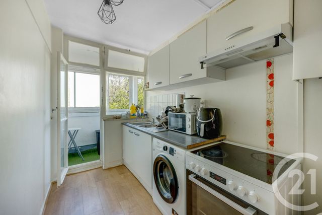 Afficher la photo en grand Appartement F3 à vendre - 3 pièces - 55.28 m2 - BAGNEUX - 92 - ILE-DE-FRANCE - Century 21 Côté Mairie