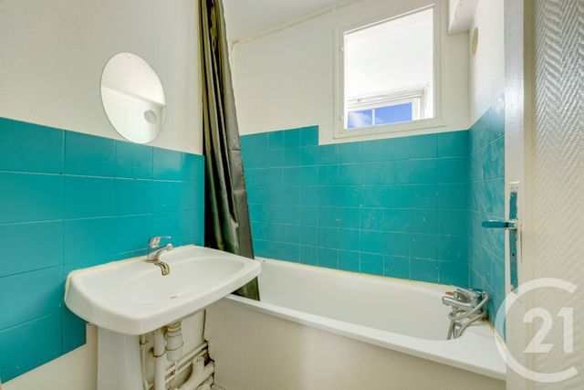 Afficher la photo en grand Appartement F3 à vendre - 3 pièces - 55.28 m2 - BAGNEUX - 92 - ILE-DE-FRANCE - Century 21 Côté Mairie