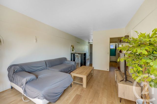 Afficher la photo en grand Appartement F3 à vendre - 3 pièces - 55.28 m2 - BAGNEUX - 92 - ILE-DE-FRANCE - Century 21 Côté Mairie
