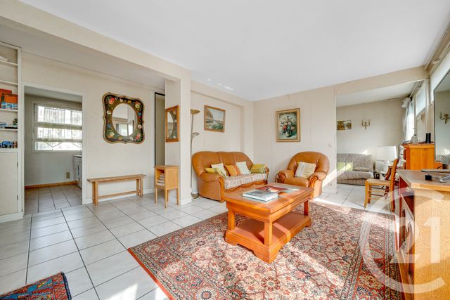 Appartement F3 à vendre - 3 pièces - 62.13 m2 - MONTROUGE - 92 - ILE-DE-FRANCE - Century 21 Côté Mairie