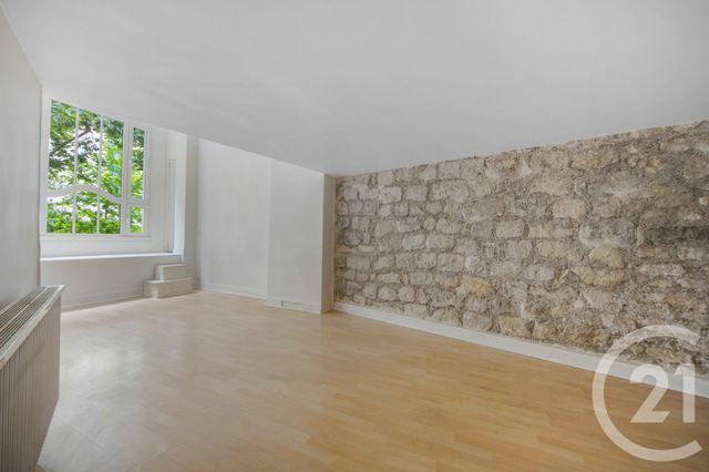 Afficher la photo en grand Appartement Atelier d'artiste à vendre - 2 pièces - 54.25 m2 - PARIS - 75014 - ILE-DE-FRANCE - Century 21 Côté Mairie