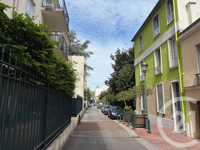 Appartement F2 à vendre - 2 pièces - 40.58 m2 - MONTROUGE - 92 - ILE-DE-FRANCE - Century 21 Côté Mairie