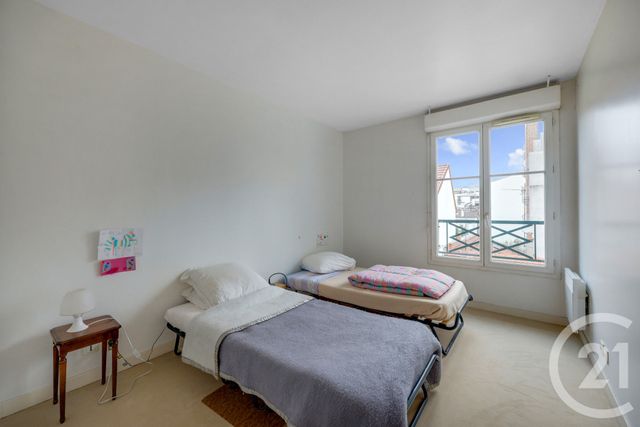 Appartement F3 à vendre - 3 pièces - 74.05 m2 - MONTROUGE - 92 - ILE-DE-FRANCE - Century 21 Côté Mairie