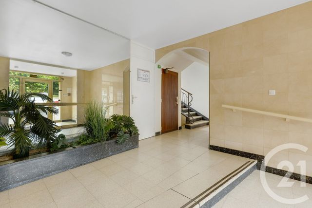 Appartement F3 à vendre - 3 pièces - 73.05 m2 - CHATILLON - 92 - ILE-DE-FRANCE - Century 21 Côté Mairie
