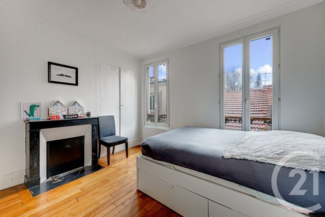 Appartement F3 à vendre - 3 pièces - 52.35 m2 - MONTROUGE - 92 - ILE-DE-FRANCE - Century 21 Côté Mairie