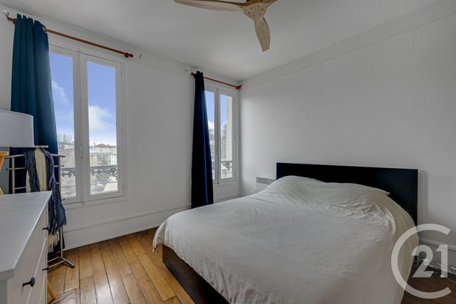 Appartement F3 à vendre - 3 pièces - 53.49 m2 - MONTROUGE - 92 - ILE-DE-FRANCE - Century 21 Côté Mairie