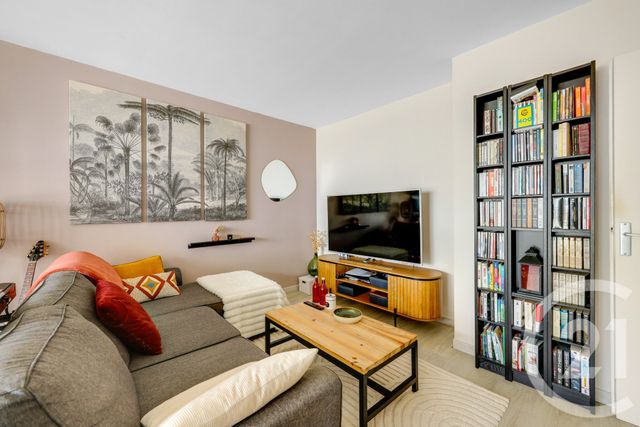 Appartement F2 à vendre - 2 pièces - 49.78 m2 - MONTROUGE - 92 - ILE-DE-FRANCE - Century 21 Côté Mairie