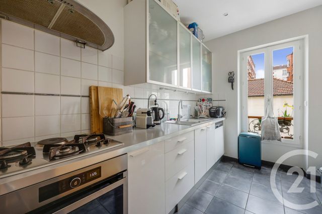 Appartement F3 à vendre - 3 pièces - 73.55 m2 - MONTROUGE - 92 - ILE-DE-FRANCE - Century 21 Côté Mairie