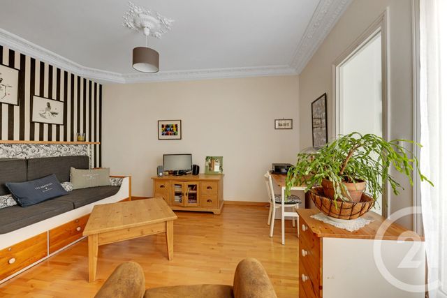 Appartement F2 à vendre - 2 pièces - 40.0 m2 - MONTROUGE - 92 - ILE-DE-FRANCE - Century 21 Côté Mairie