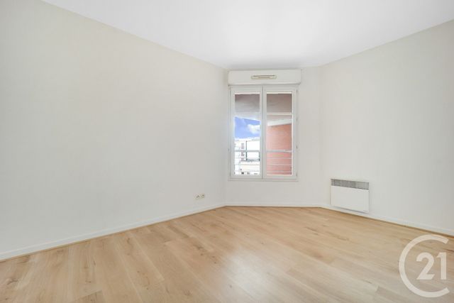 Appartement F3 à vendre - 3 pièces - 60.05 m2 - MONTROUGE - 92 - ILE-DE-FRANCE - Century 21 Côté Mairie
