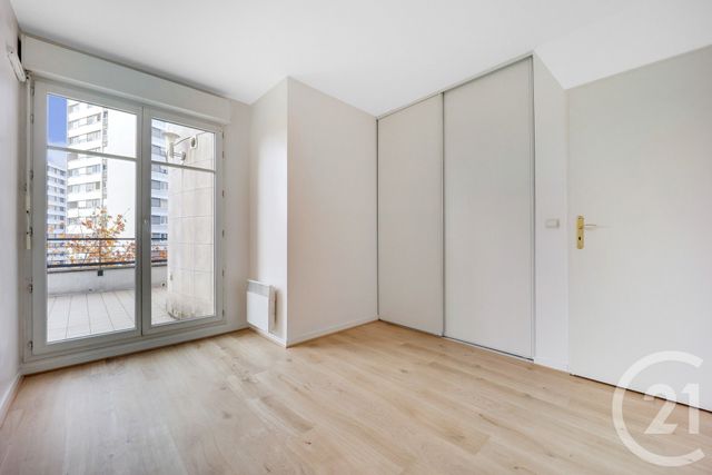Appartement F3 à vendre - 3 pièces - 60.05 m2 - MONTROUGE - 92 - ILE-DE-FRANCE - Century 21 Côté Mairie