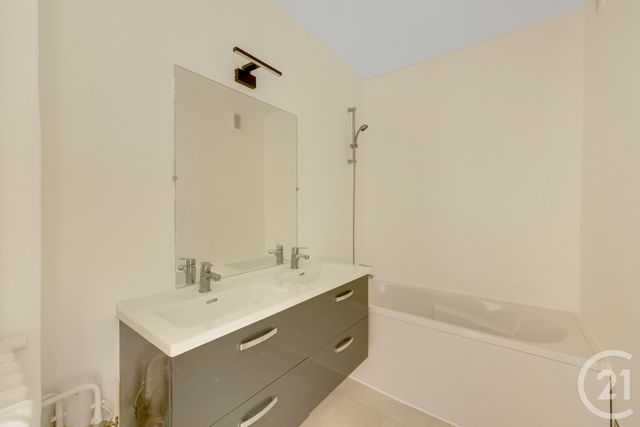 Appartement F3 à vendre - 3 pièces - 73.05 m2 - CHATILLON - 92 - ILE-DE-FRANCE - Century 21 Côté Mairie