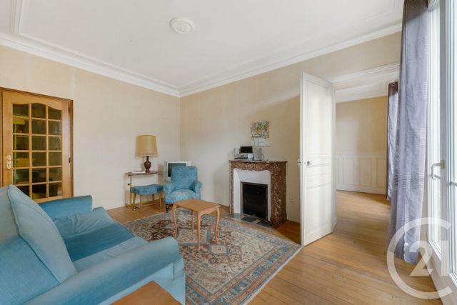 Appartement F3 à vendre - 3 pièces - 72.17 m2 - MONTROUGE - 92 - ILE-DE-FRANCE - Century 21 Côté Mairie