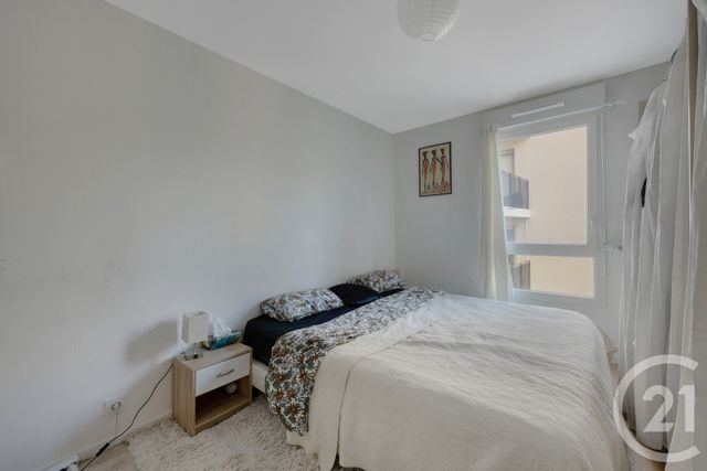 Appartement F3 à vendre - 3 pièces - 59.54 m2 - BAGNEUX - 92 - ILE-DE-FRANCE - Century 21 Côté Mairie