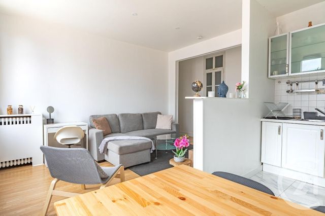 Appartement F2 à vendre - 2 pièces - 44.51 m2 - GENTILLY - 94 - ILE-DE-FRANCE - Century 21 Côté Mairie