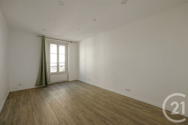 Appartement F2 à vendre - 2 pièces - 32.38 m2 - MONTROUGE - 92 - ILE-DE-FRANCE - Century 21 Côté Mairie
