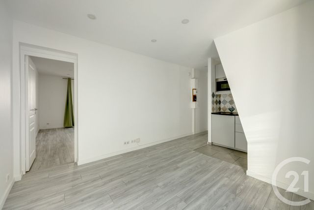 Appartement F2 à vendre - 2 pièces - 32.38 m2 - MONTROUGE - 92 - ILE-DE-FRANCE - Century 21 Côté Mairie