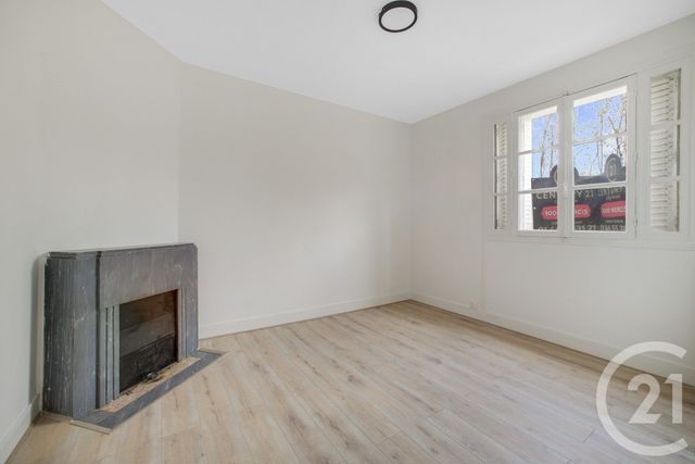 Appartement F4 à vendre - 4 pièces - 70.48 m2 - MONTROUGE - 92 - ILE-DE-FRANCE - Century 21 Côté Mairie