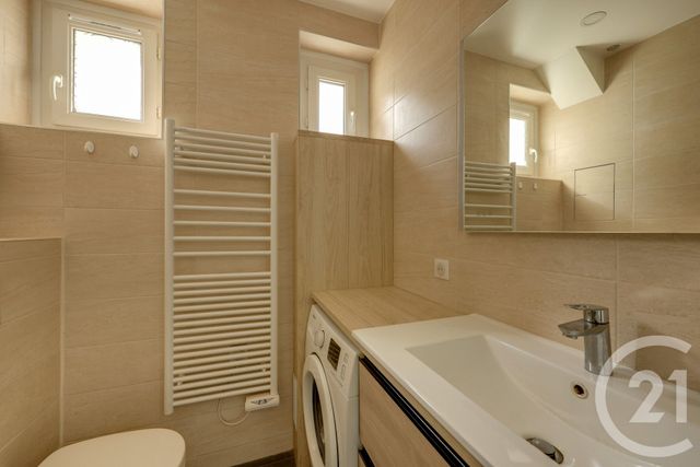 Appartement F2 à vendre - 2 pièces - 32.38 m2 - MONTROUGE - 92 - ILE-DE-FRANCE - Century 21 Côté Mairie