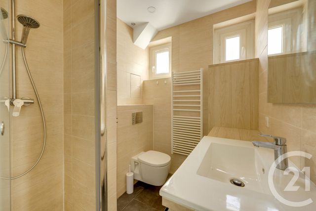 Appartement F2 à vendre - 2 pièces - 32.38 m2 - MONTROUGE - 92 - ILE-DE-FRANCE - Century 21 Côté Mairie