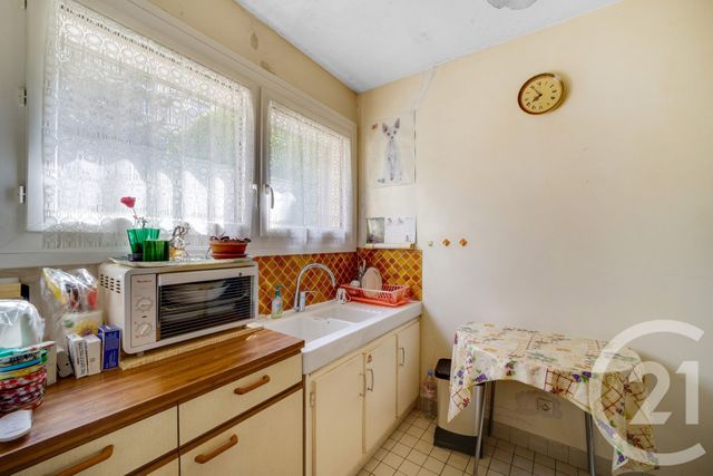 Appartement F2 à vendre - 2 pièces - 45.06 m2 - MONTROUGE - 92 - ILE-DE-FRANCE - Century 21 Côté Mairie