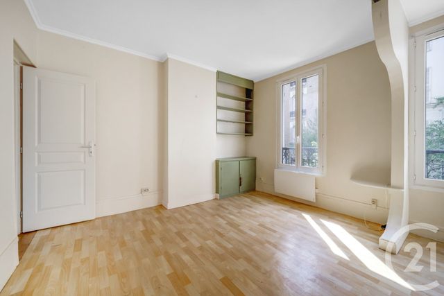 Appartement F2 à vendre - 2 pièces - 42.0 m2 - MONTROUGE - 92 - ILE-DE-FRANCE - Century 21 Côté Mairie