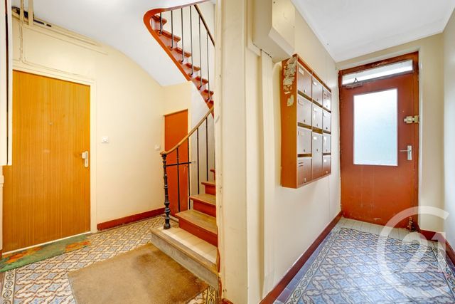 Appartement F2 à vendre - 2 pièces - 42.0 m2 - MONTROUGE - 92 - ILE-DE-FRANCE - Century 21 Côté Mairie