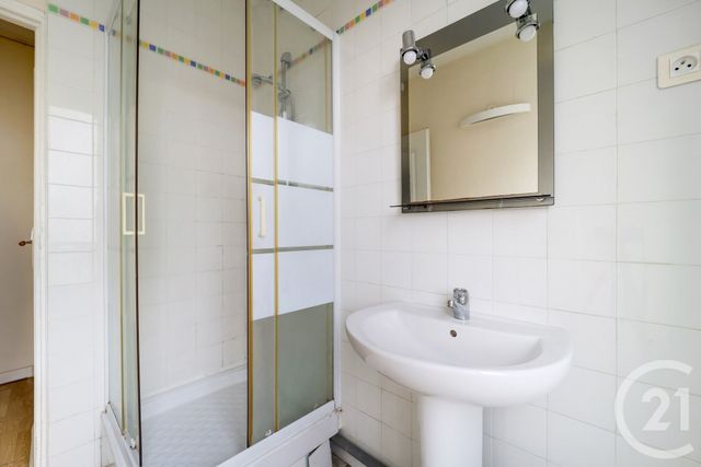 Appartement F3 à vendre - 3 pièces - 52.01 m2 - MONTROUGE - 92 - ILE-DE-FRANCE - Century 21 Côté Mairie