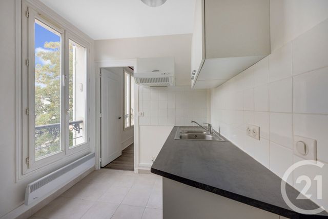 Appartement F3 à vendre - 3 pièces - 41.41 m2 - MONTROUGE - 92 - ILE-DE-FRANCE - Century 21 Côté Mairie