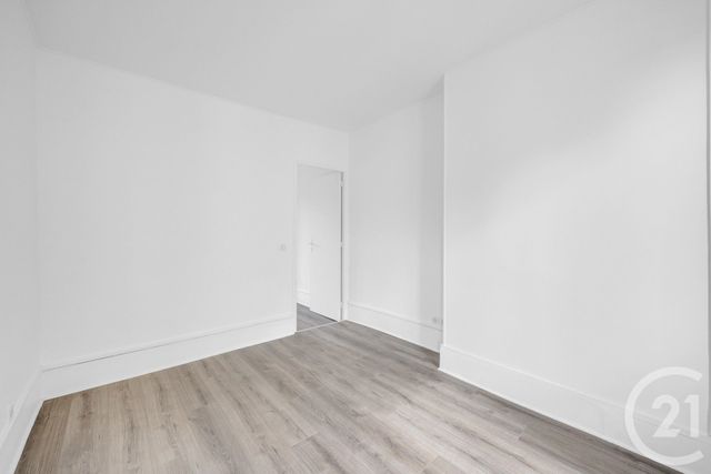 Appartement F3 à vendre - 3 pièces - 41.41 m2 - MONTROUGE - 92 - ILE-DE-FRANCE - Century 21 Côté Mairie