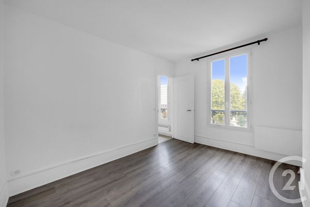 Appartement F3 à vendre - 3 pièces - 41.41 m2 - MONTROUGE - 92 - ILE-DE-FRANCE - Century 21 Côté Mairie
