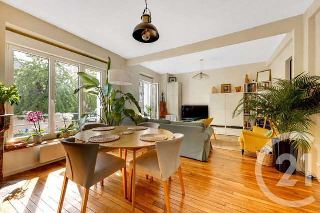 Appartement F4 à vendre - 4 pièces - 83.12 m2 - MONTROUGE - 92 - ILE-DE-FRANCE - Century 21 Côté Mairie