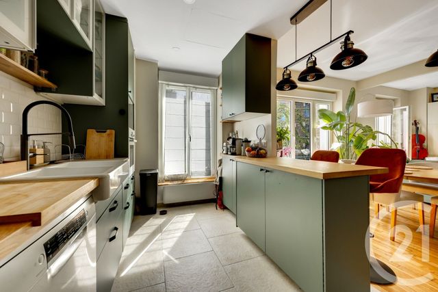 Appartement F4 à vendre - 4 pièces - 83.12 m2 - MONTROUGE - 92 - ILE-DE-FRANCE - Century 21 Côté Mairie