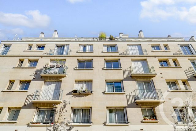 Appartement F2 à vendre - 2 pièces - 43.87 m2 - MONTROUGE - 92 - ILE-DE-FRANCE - Century 21 Côté Mairie