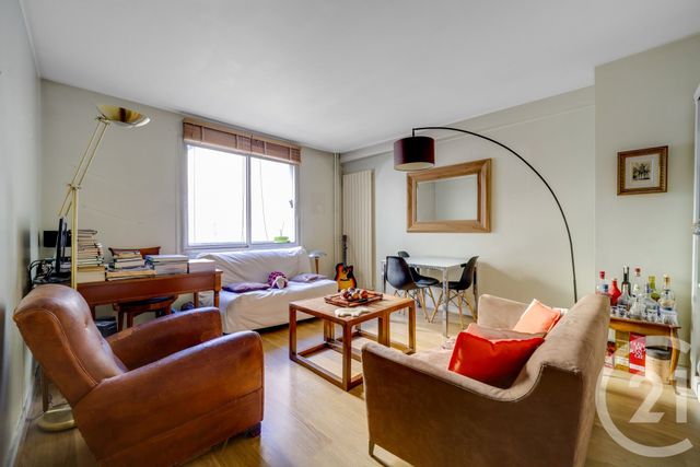 Appartement F2 à vendre - 2 pièces - 43.87 m2 - MONTROUGE - 92 - ILE-DE-FRANCE - Century 21 Côté Mairie