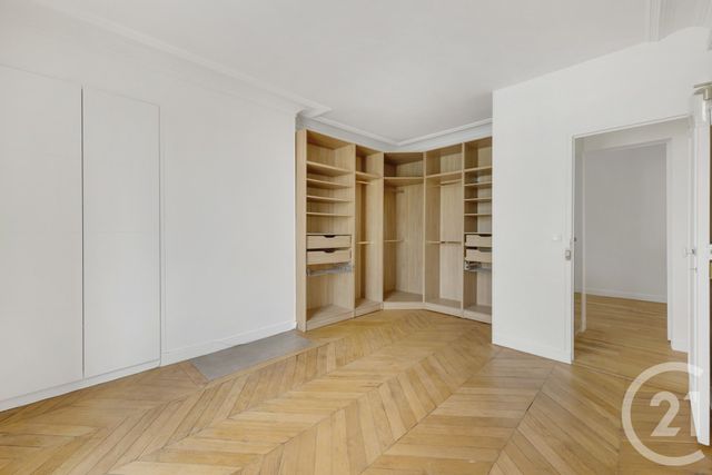 Appartement F3 à vendre - 3 pièces - 57.37 m2 - MONTROUGE - 92 - ILE-DE-FRANCE - Century 21 Côté Mairie