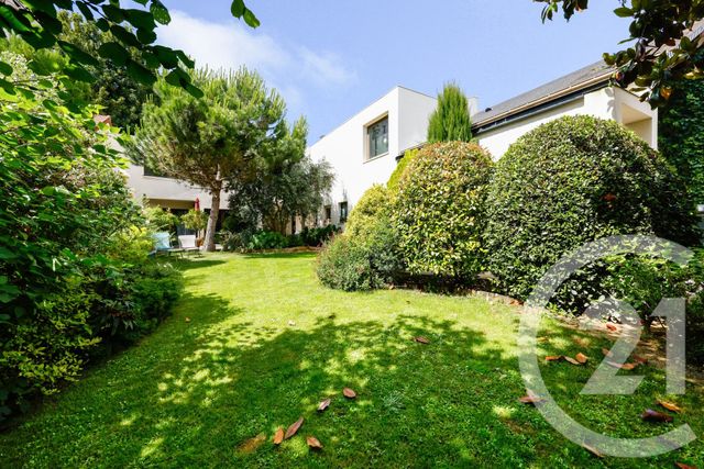 maison à vendre - 8 pièces - 238.8 m2 - CHATILLON - 92 - ILE-DE-FRANCE - Century 21 Côté Mairie