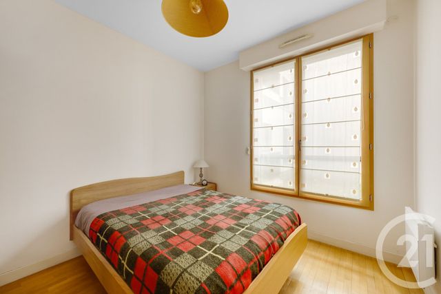 Appartement F3 à vendre - 3 pièces - 66.76 m2 - MONTROUGE - 92 - ILE-DE-FRANCE - Century 21 Côté Mairie