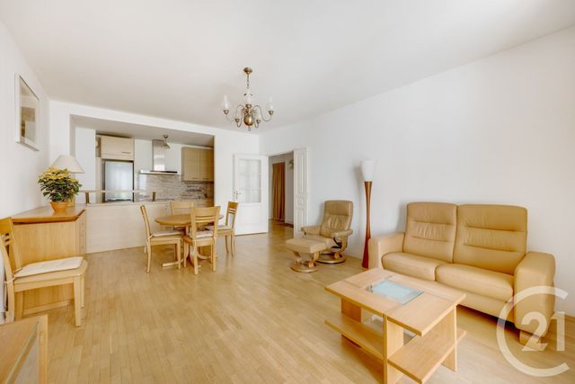 Appartement F3 à vendre - 3 pièces - 66.76 m2 - MONTROUGE - 92 - ILE-DE-FRANCE - Century 21 Côté Mairie