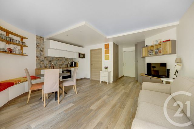Appartement F1 à vendre - 1 pièce - 31.0 m2 - MONTROUGE - 92 - ILE-DE-FRANCE - Century 21 Côté Mairie