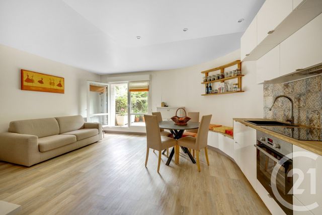 Appartement F1 à vendre - 1 pièce - 31.0 m2 - MONTROUGE - 92 - ILE-DE-FRANCE - Century 21 Côté Mairie